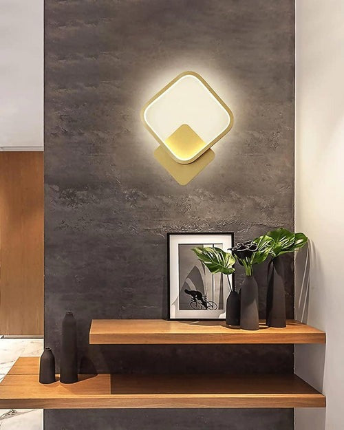 Luminaire Square LED Wall Light - Gold